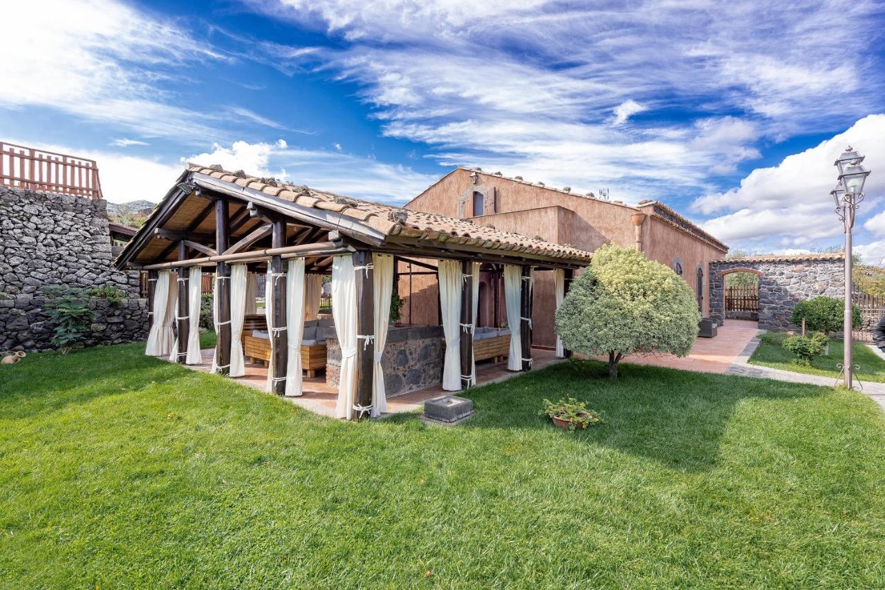 Etna Quota Mille Boutique Hotel, Typical Sicilian Food & Wine รานดัซโซ ภายนอก รูปภาพ